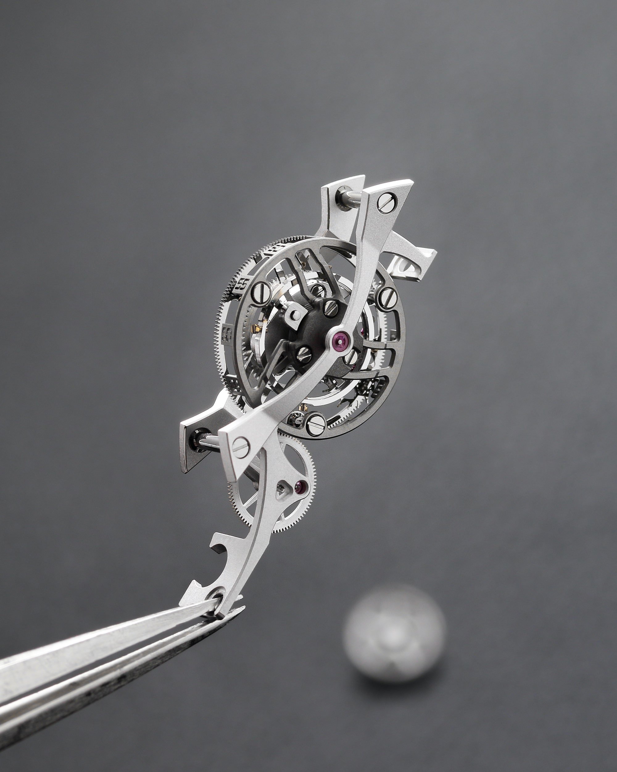 Cyrus Klepcys Vertical Tourbillon