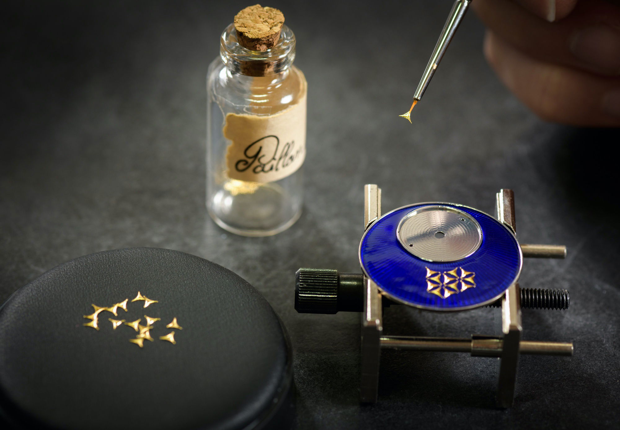 Jaquet Droz Petite Heure Minute Paillonnée