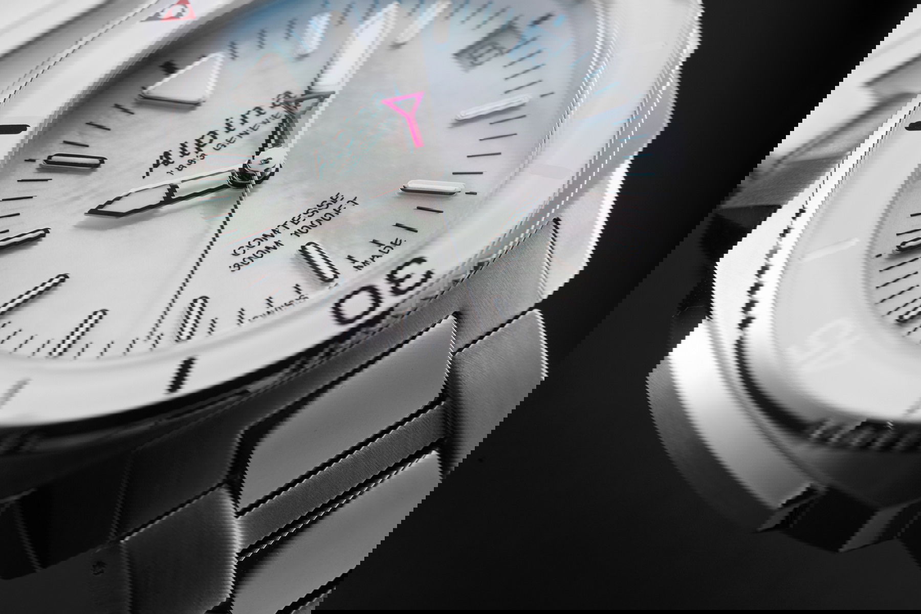 Alpina Seastrong Diver Comtesse Quartz