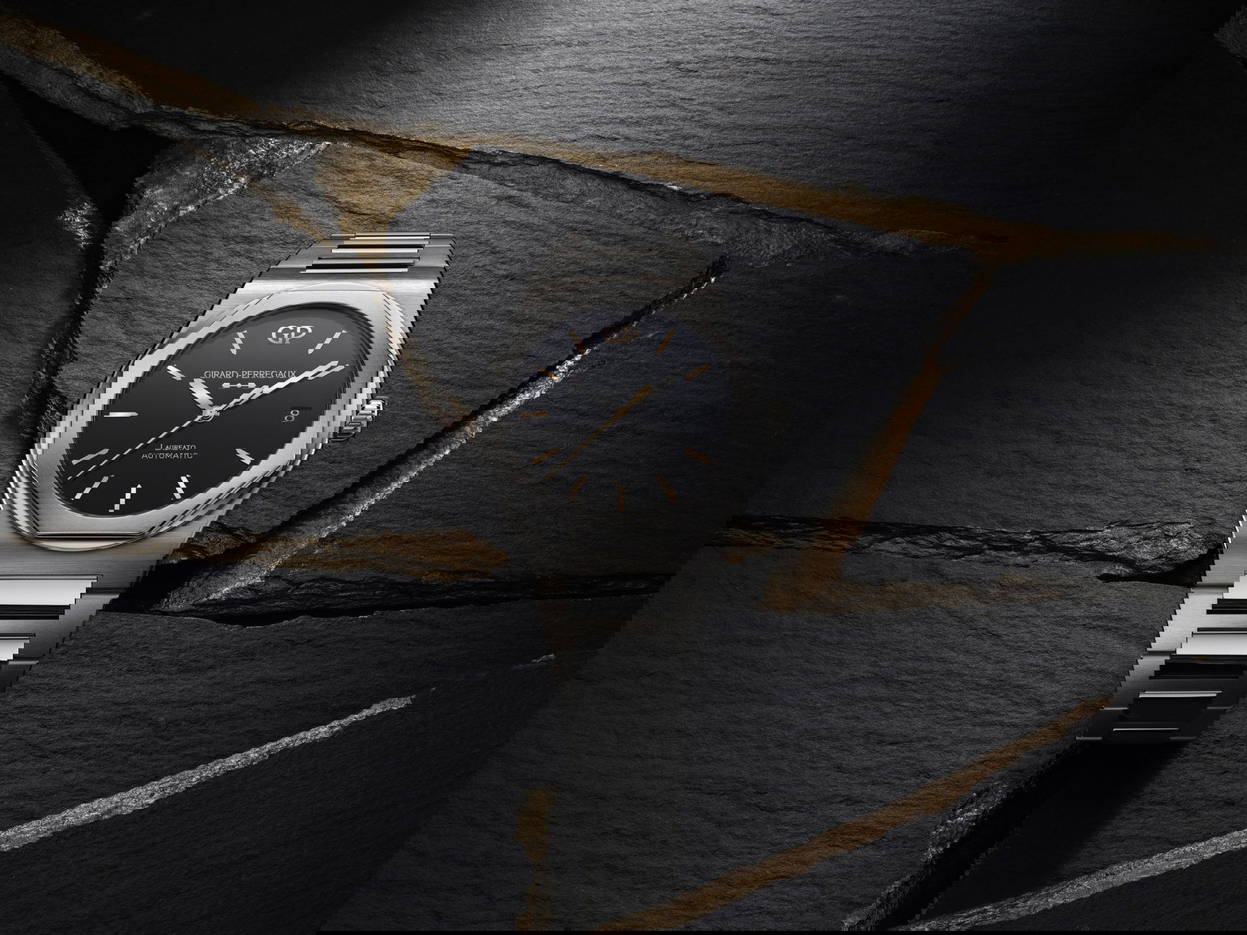 Girard-Perregaux Laureato 42 MM Infinity Edition