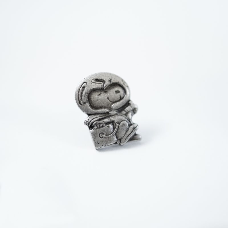 OMEGA Snoopy Pin