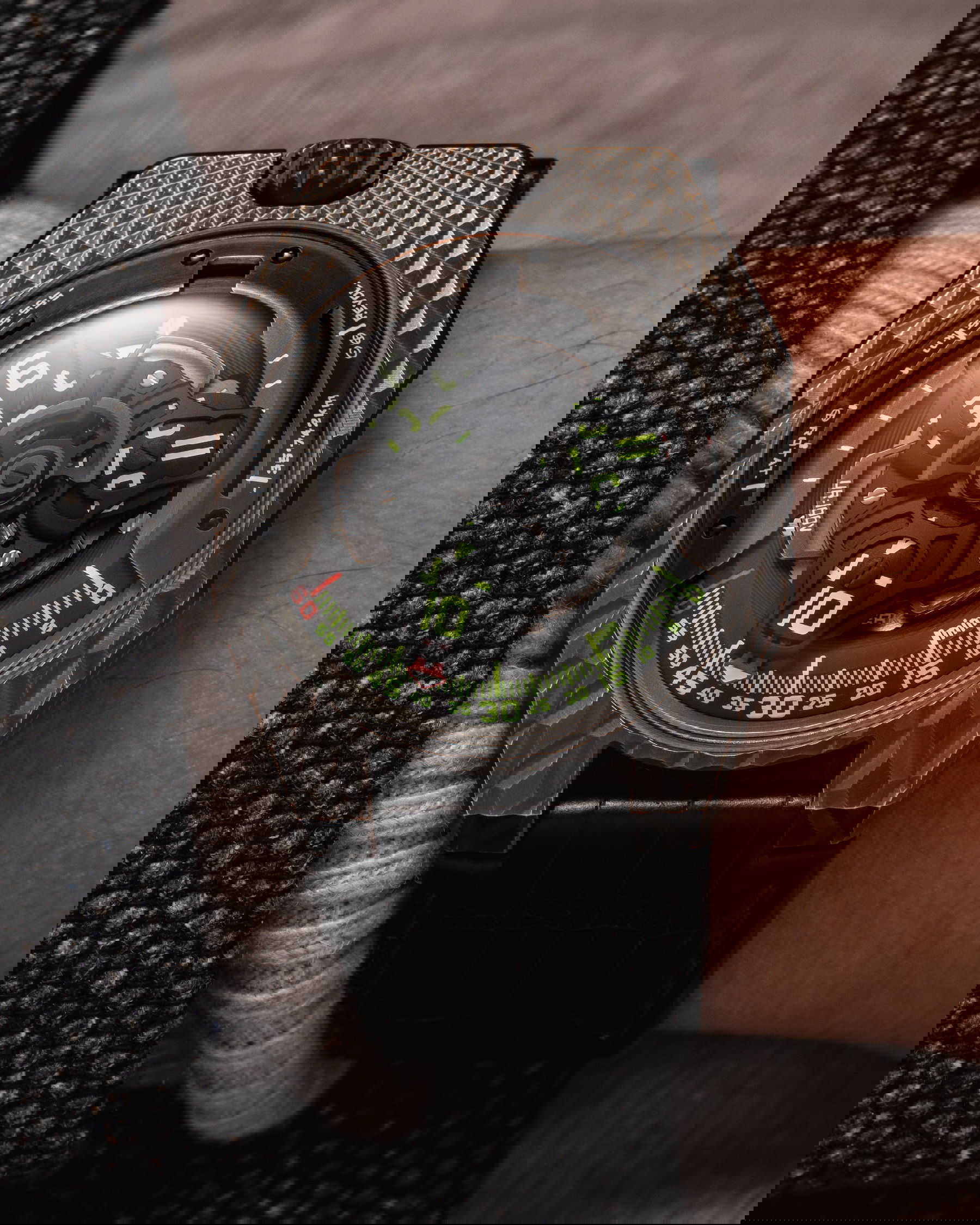Urwerk UR-100V "T-Rex"