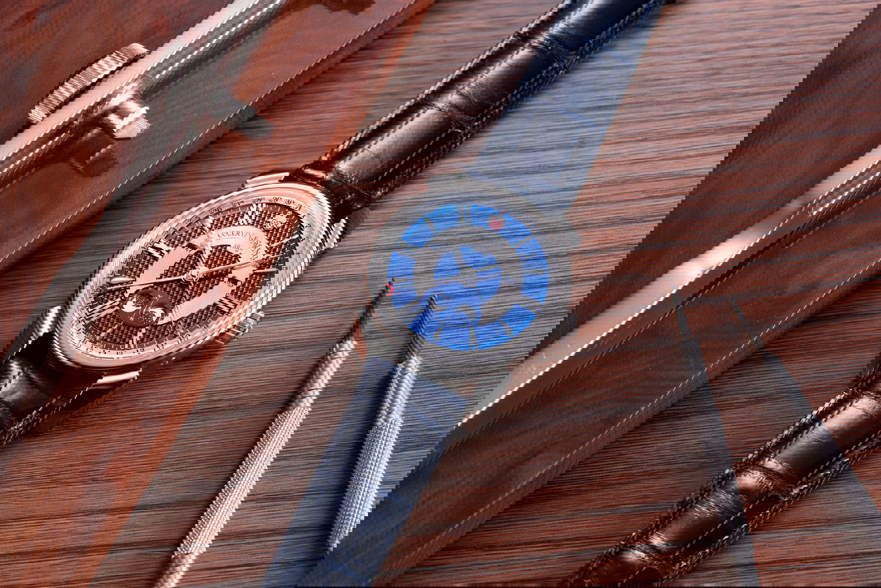 Cuervo y Sobrinos Historiador Doble Luna