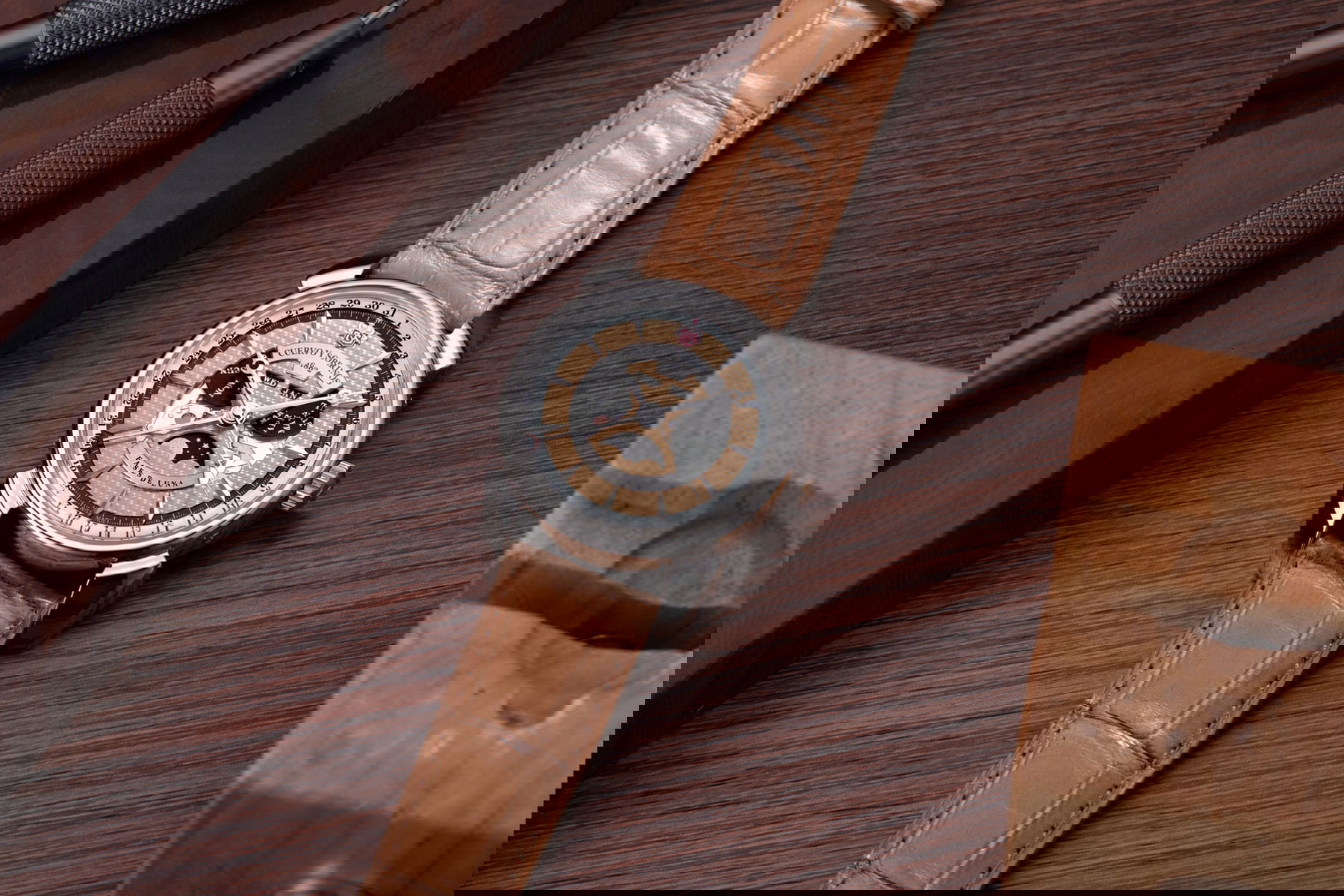 Cuervo y Sobrinos Historiador Luna Negra