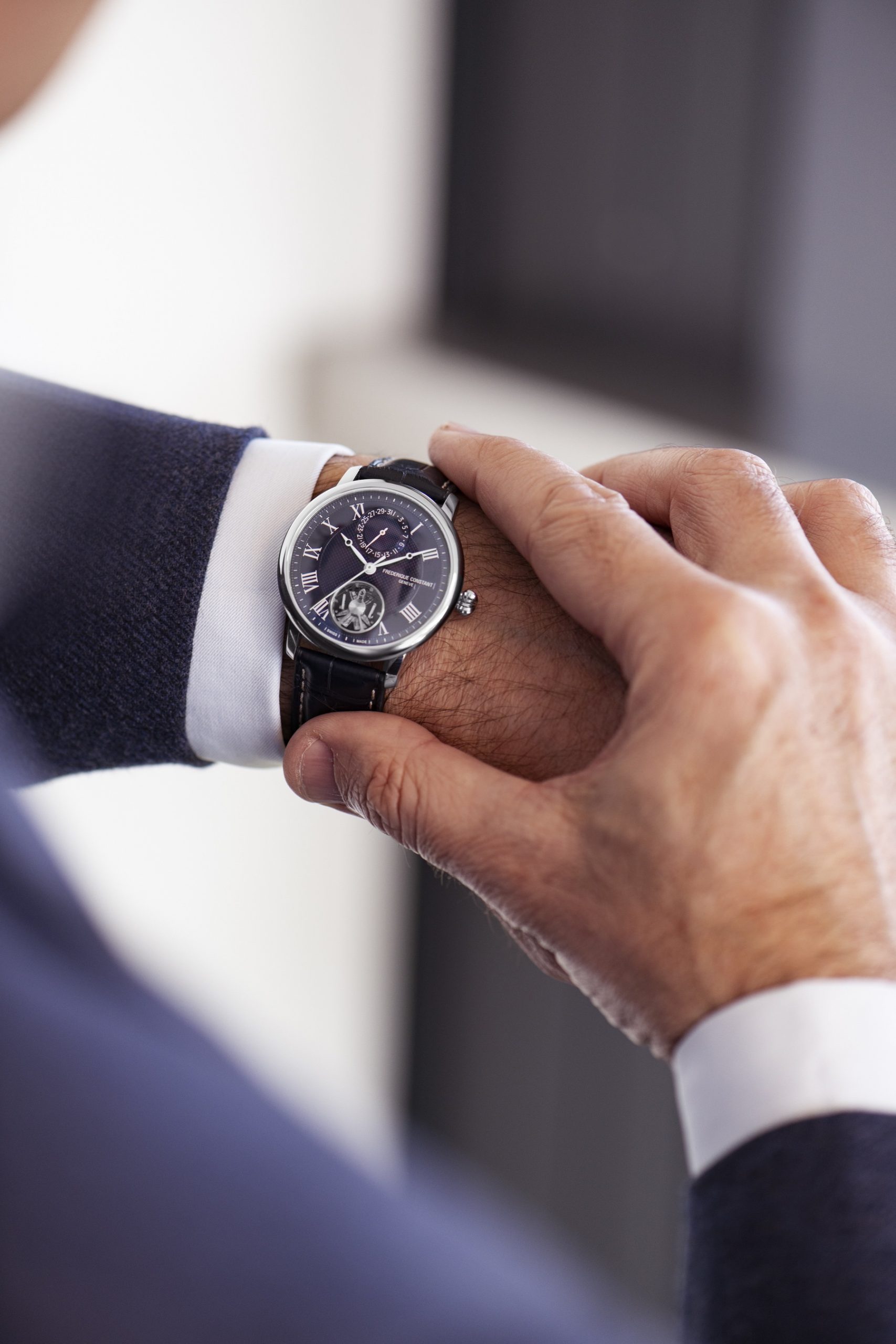 Frédérique Constant Slimline Monolithic Manufacture