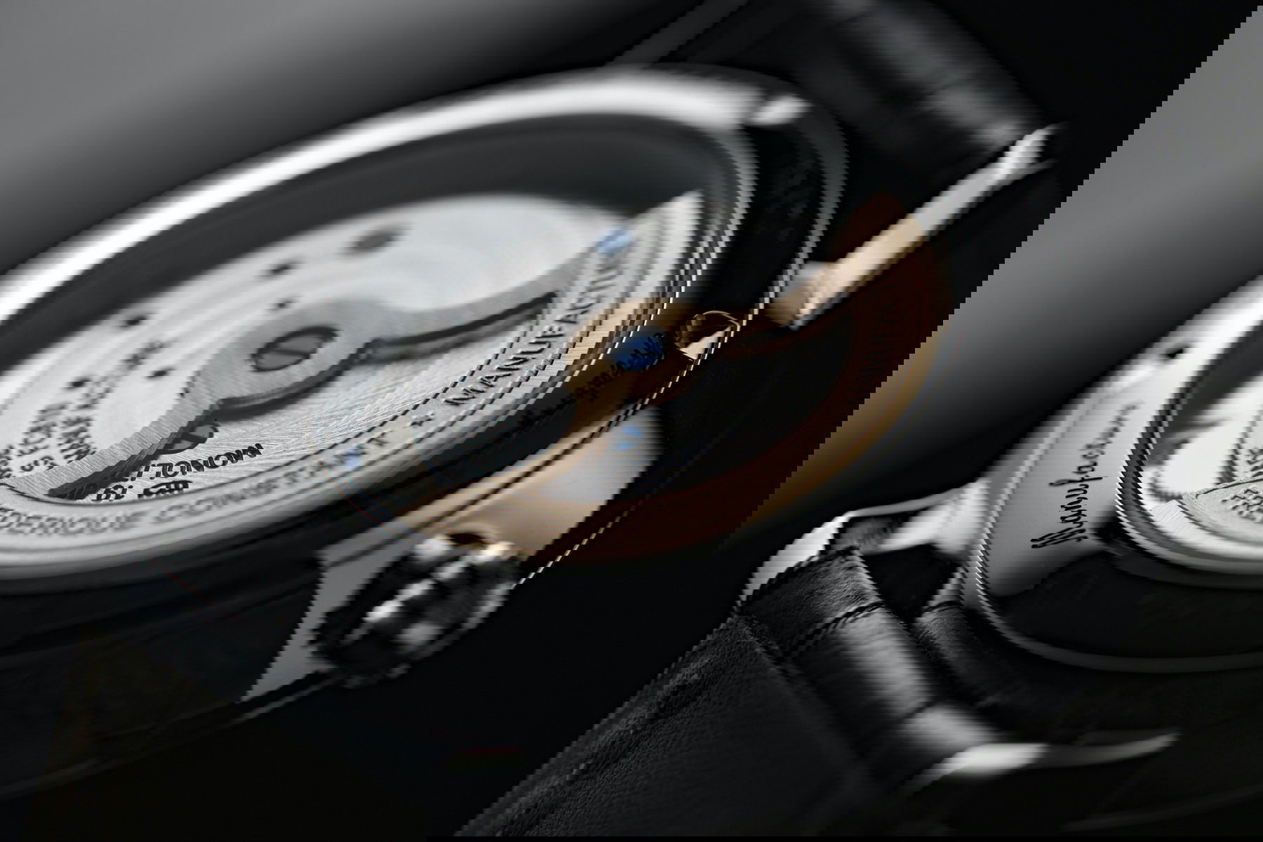 Frédérique Constant Slimline Monolithic Manufacture