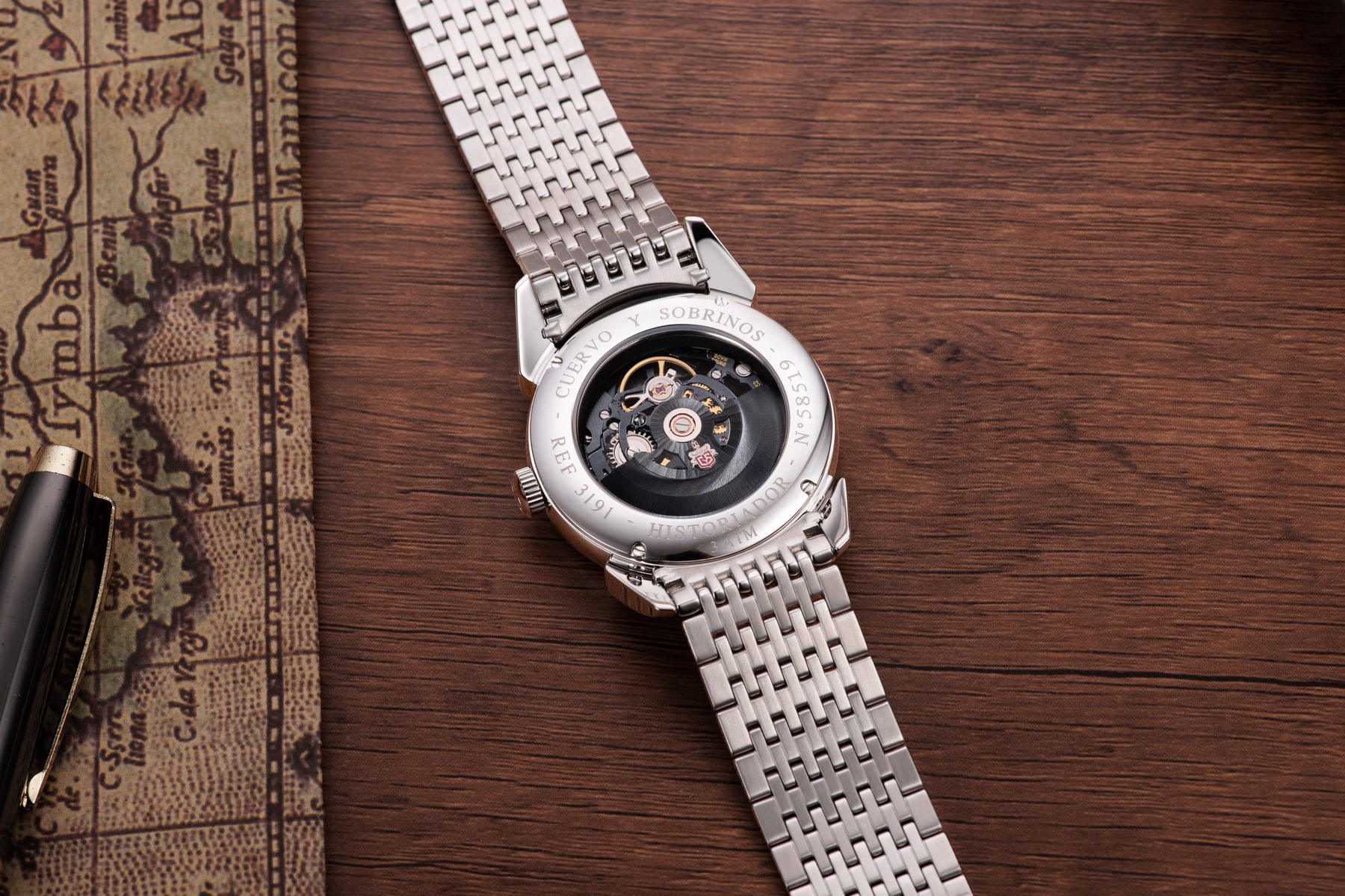 Cuervo y Sobrinos Historiador Squelette