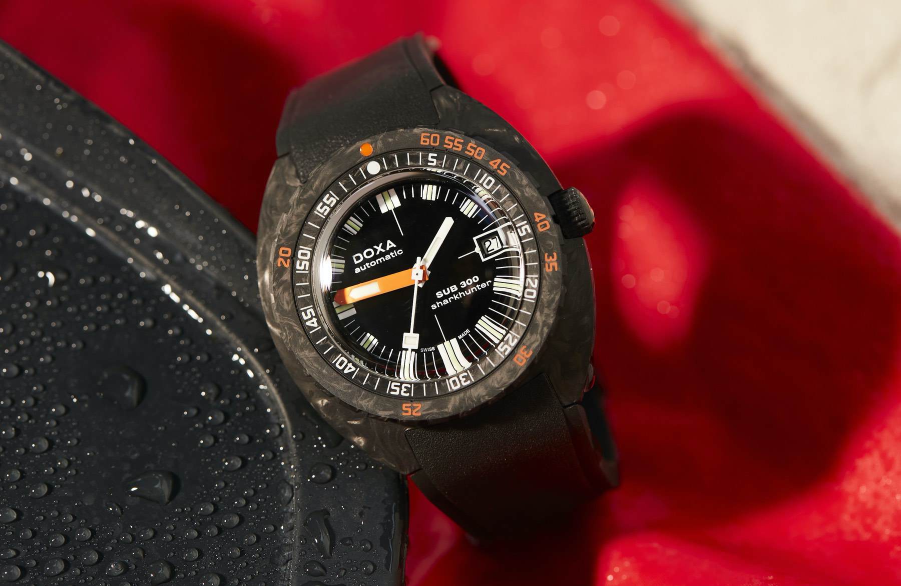 Doxa SUB 300 Carbon Sharkhunter
