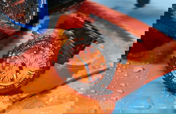 Doxa SUB 300 Carbon Professional