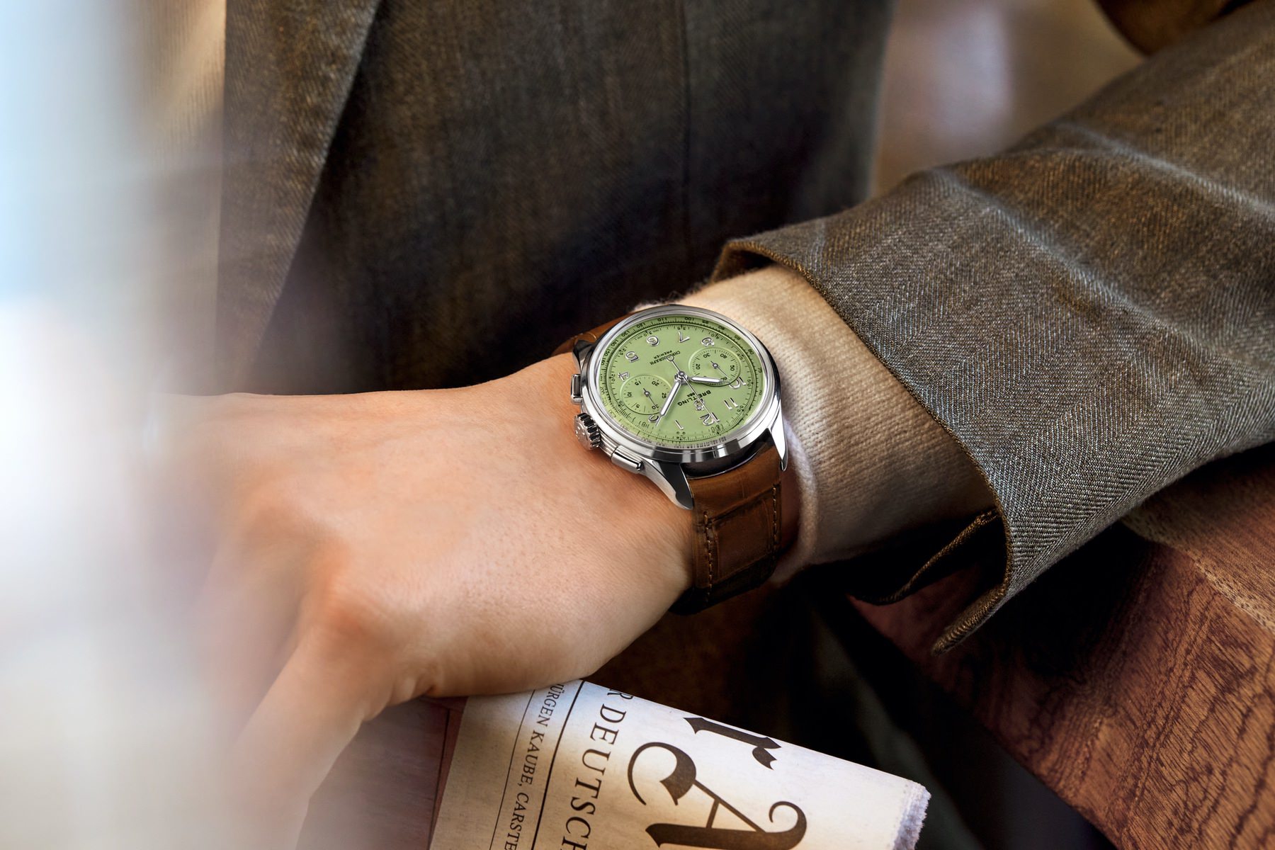 Premier B09 Chronograph 40 - Image 4