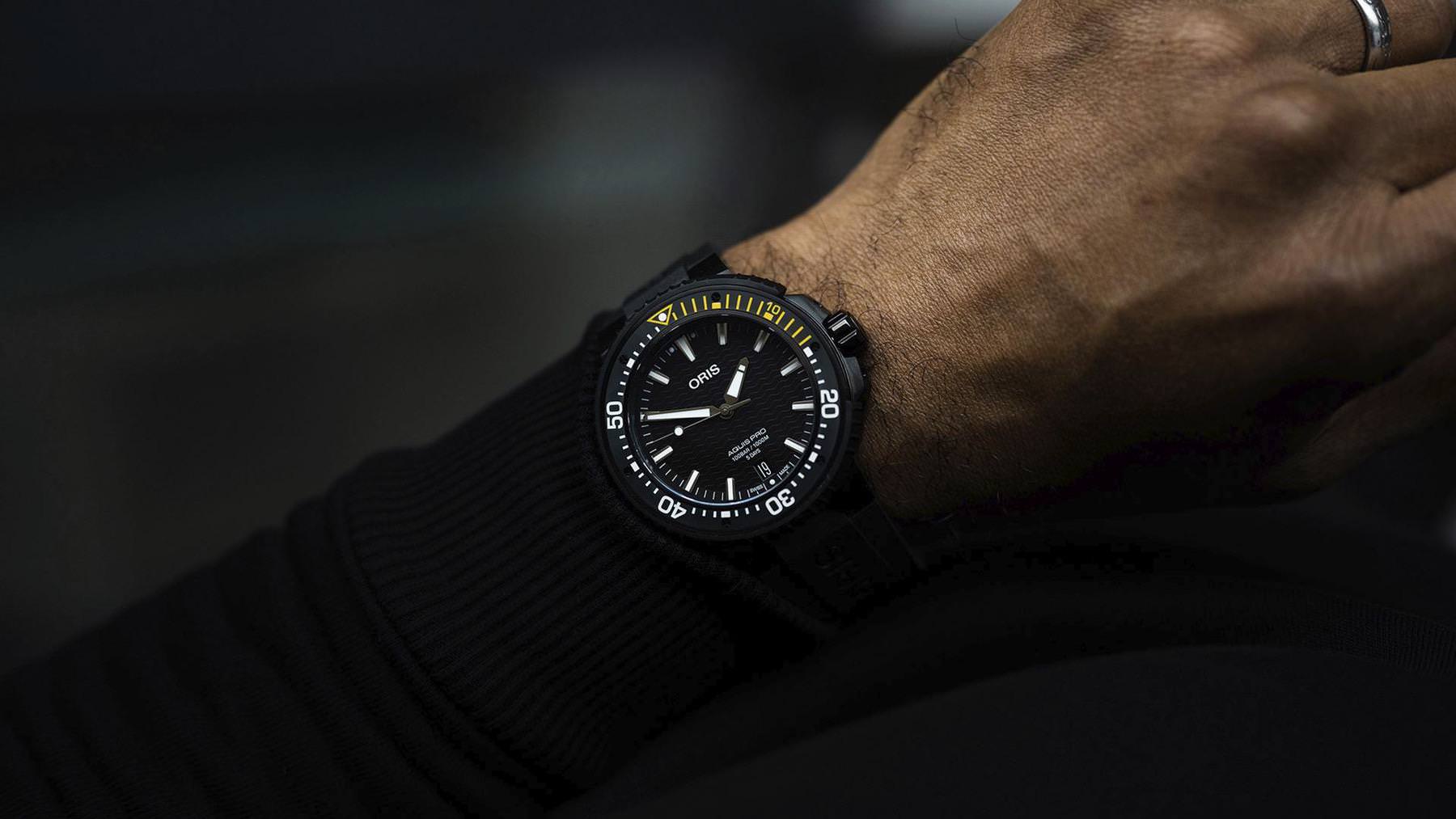 Oris AquisPro Date Calibre 400