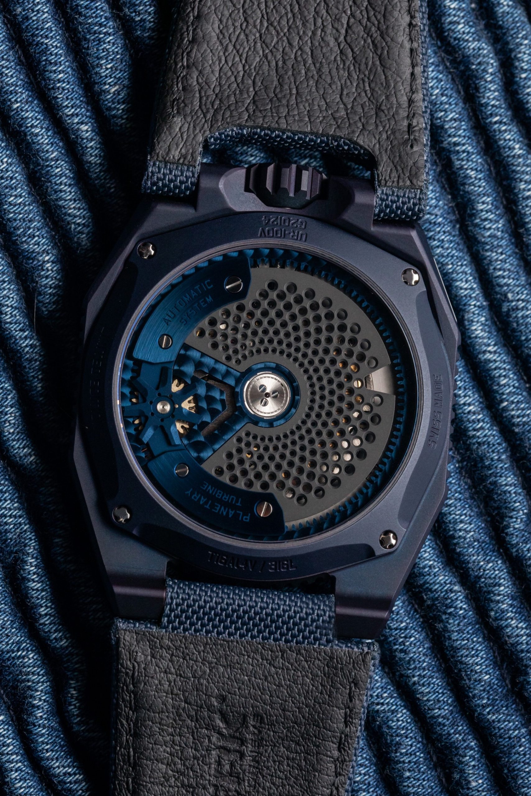 Urwerk UR-100V Blue