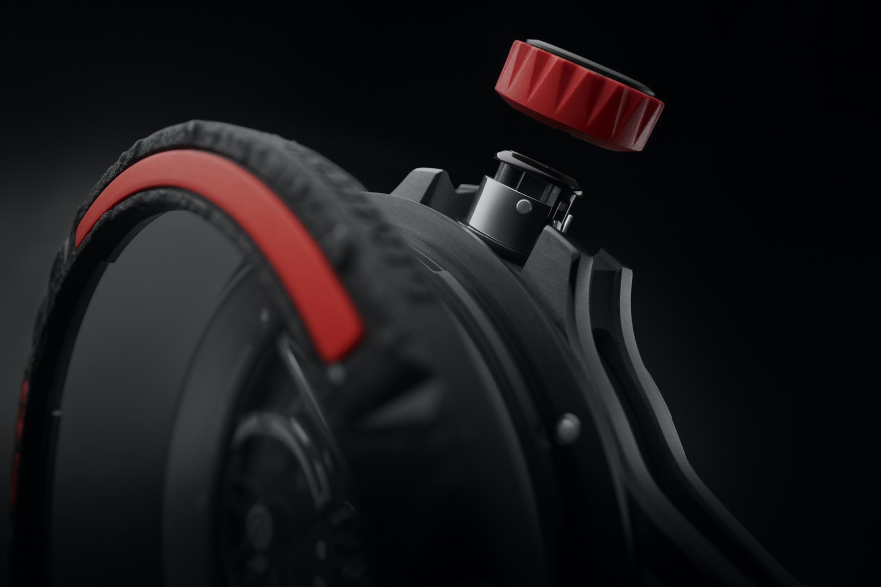 Excalibur Spider Pirelli Black DLC Titanium - Image 3