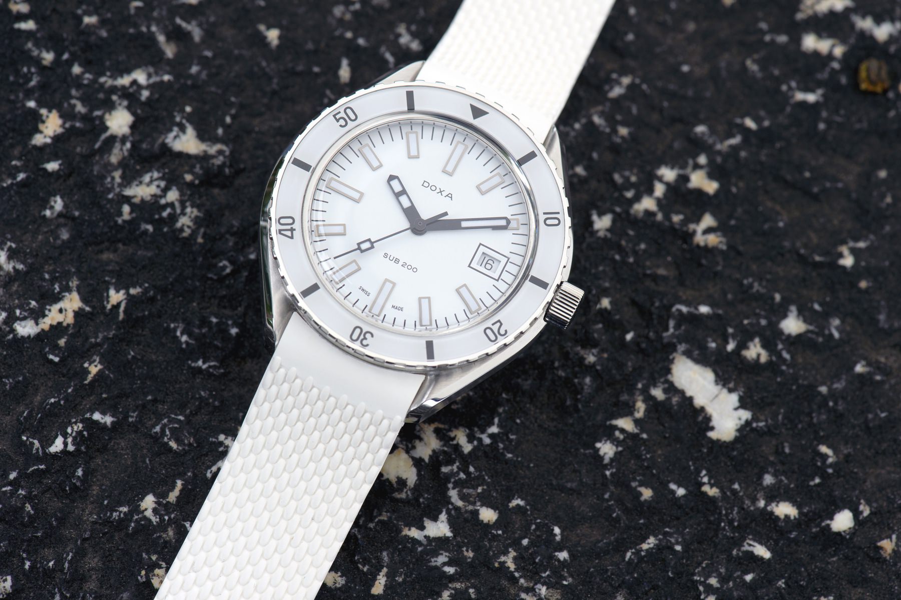 Doxa SUB 200 Whitepearl