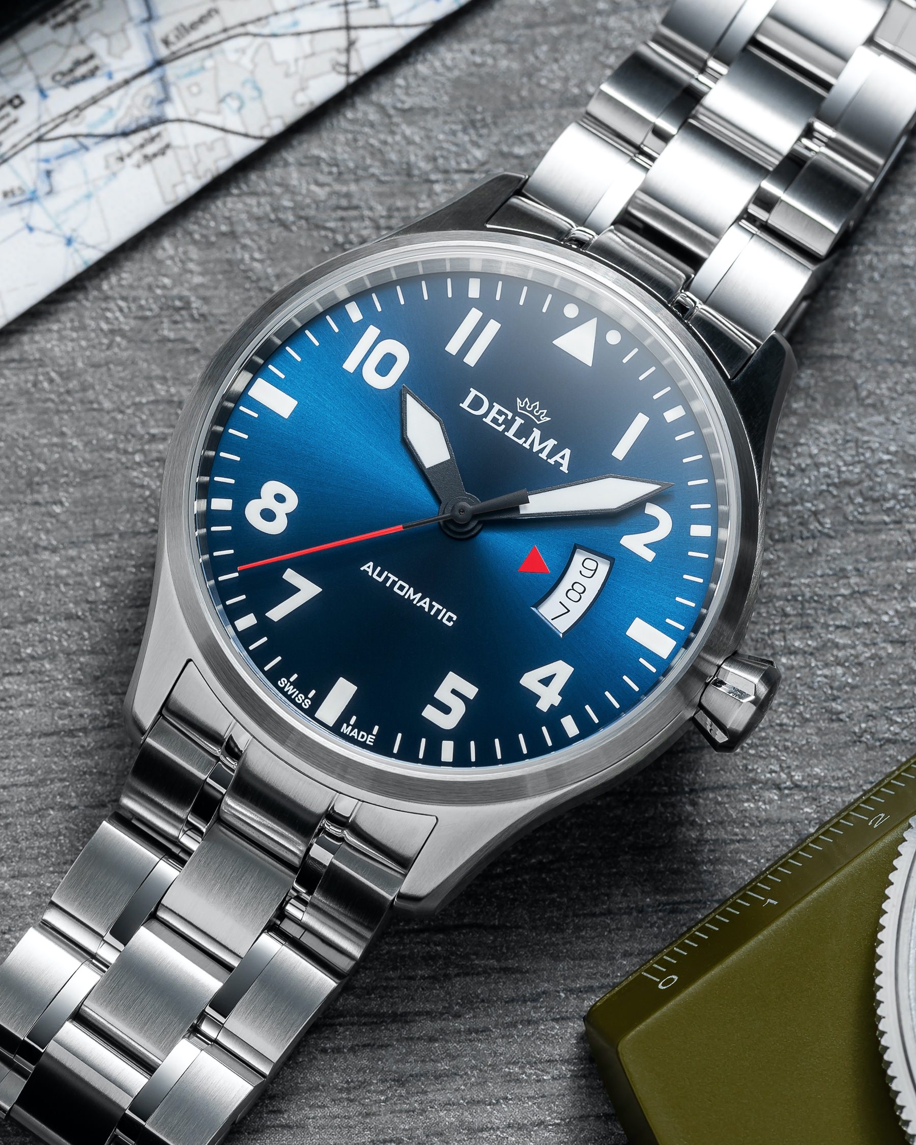 Delma Commander 3-Hand