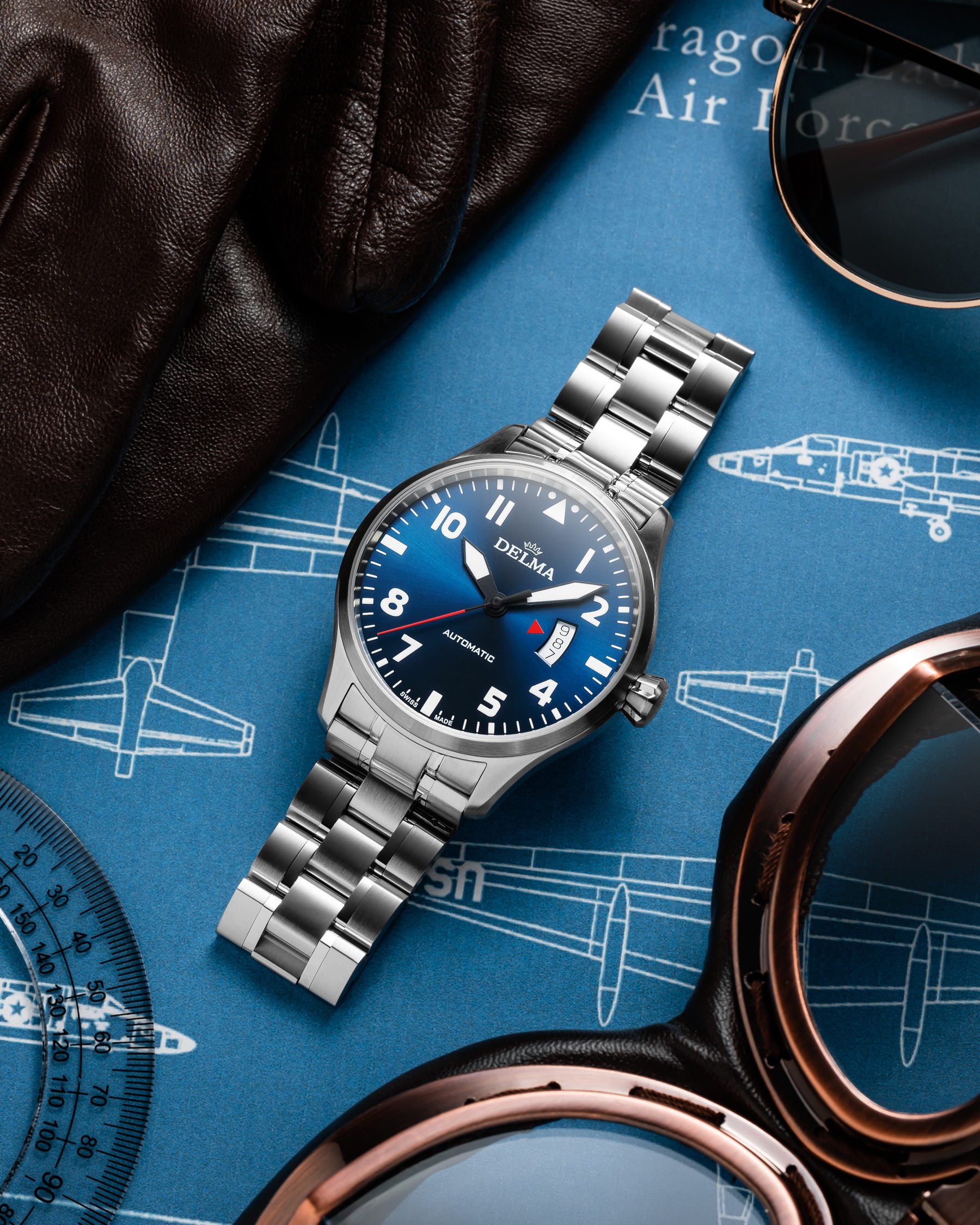 Delma Commander 3-Hand