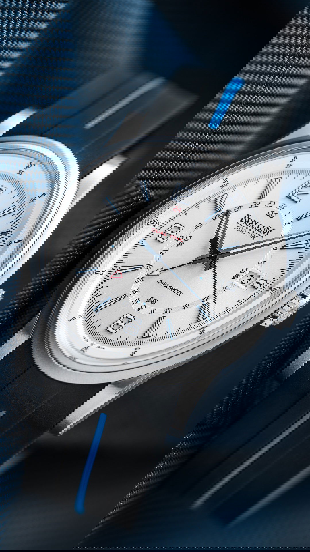 Brellum Wyvern GMT Chronometer