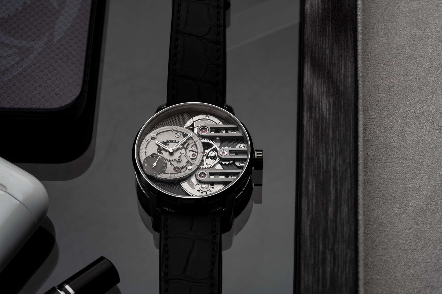 Armin Strom Gravity Equal Force Ultimate Sapphire