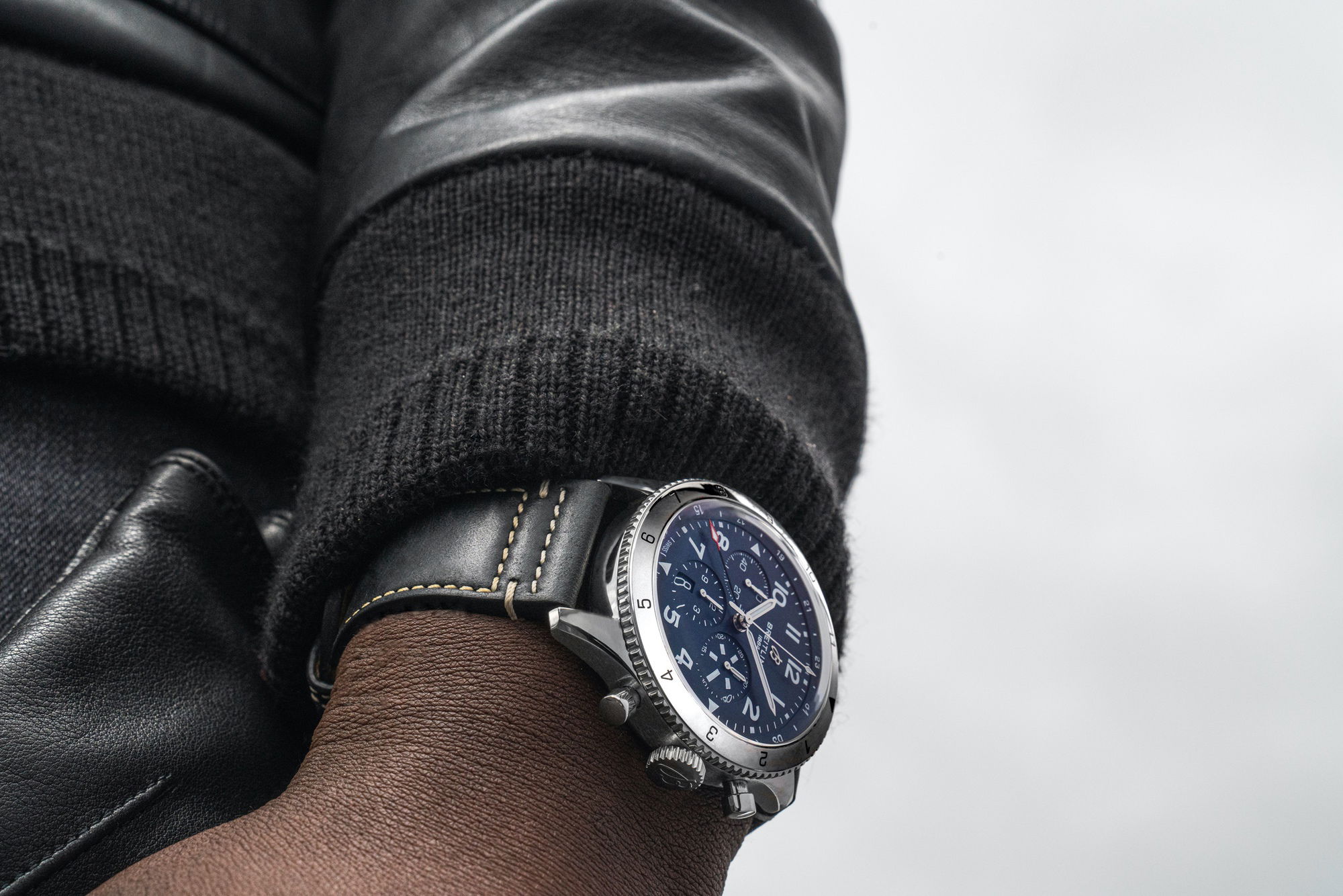 Breitling Super AVI B04 Chronograph GMT 46 Tribute to Vought F4U Corsair