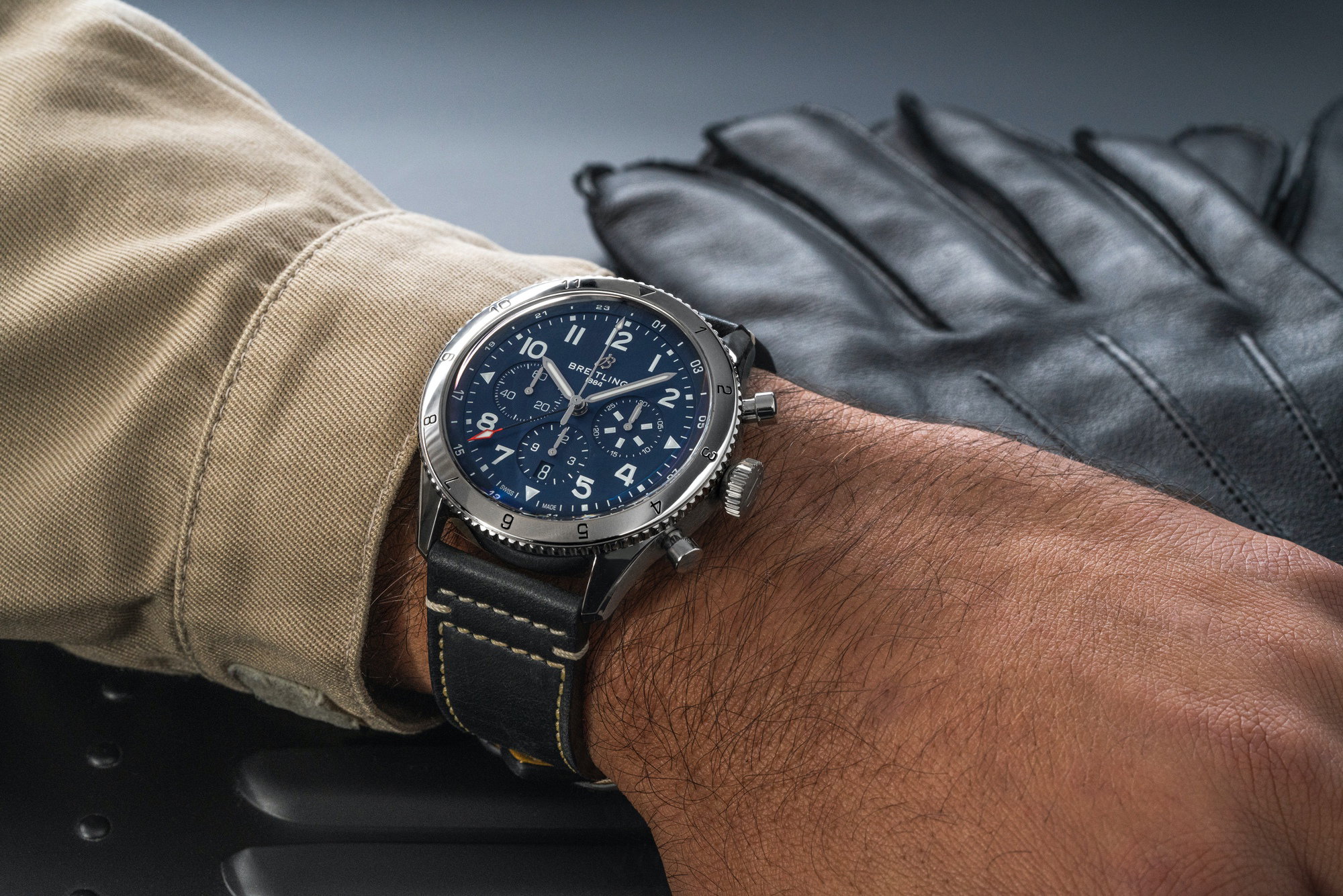 Super AVI B04 Chronograph GMT 46 Tribute to Vought F4U Corsair - Image 8