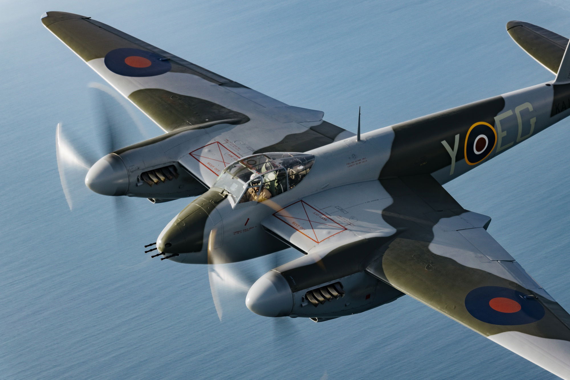 Breitling Super AVI B04 Chronograph GMT 46 Mosquito