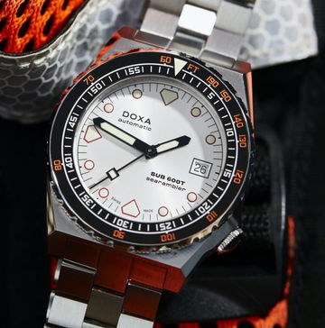 Doxa SUB 600T Searambler Ceramic Bezel