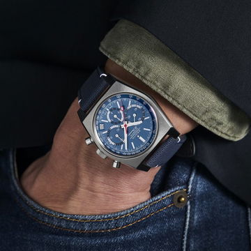 Zenith Chronomaster Revival A3818 “The Airweight Cover Girl”