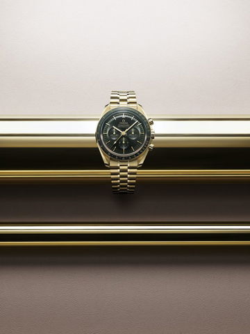 Omega Speedmaster Moonwatch  Moonshine Gold