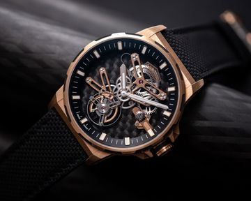 Angelus Gold & Carbon Flying Tourbillon