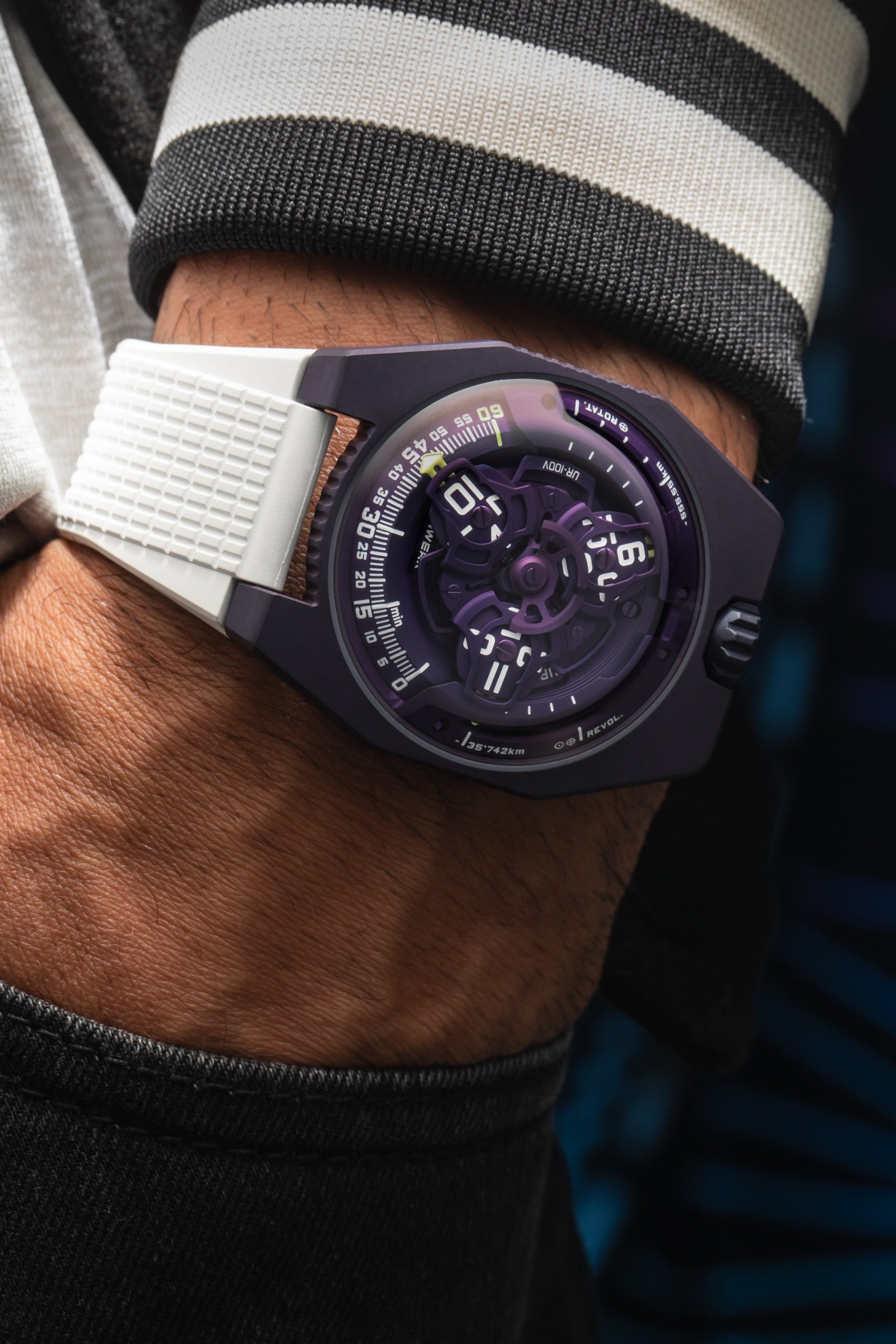 Urwerk UR-100V UltraViolet