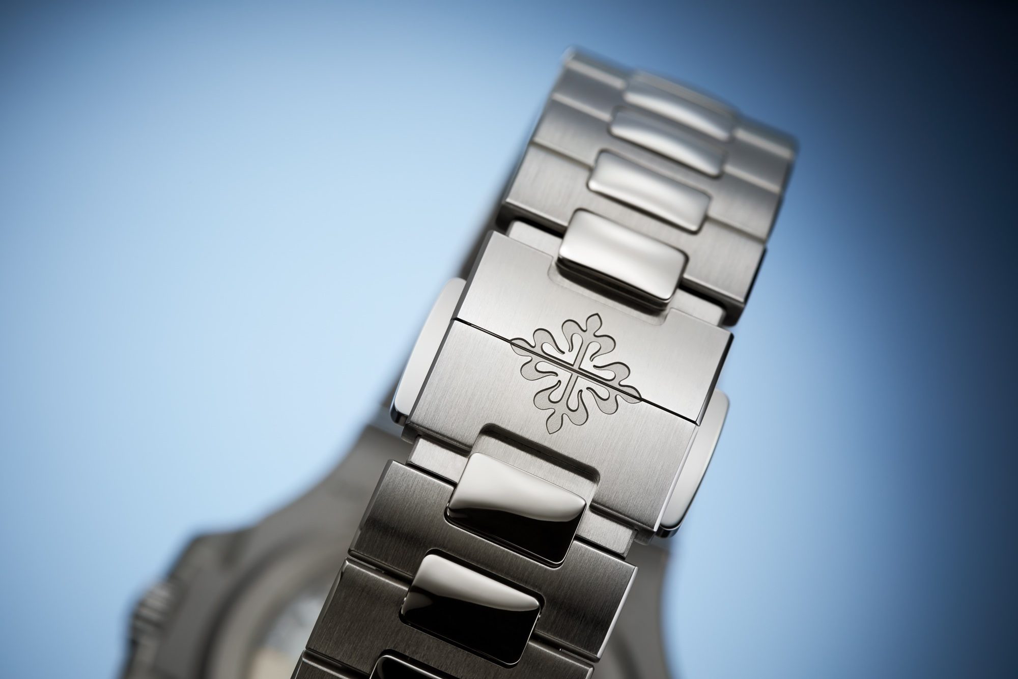 Patek Philippe Nautilus 5811/1G-001 White Gold Bracelet