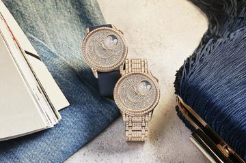 Vacheron Constantin Égérie Moon Phase Diamond-Paved