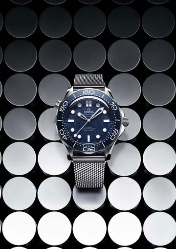 Omega Seamaster Diver 300M  60 Years of James Bond