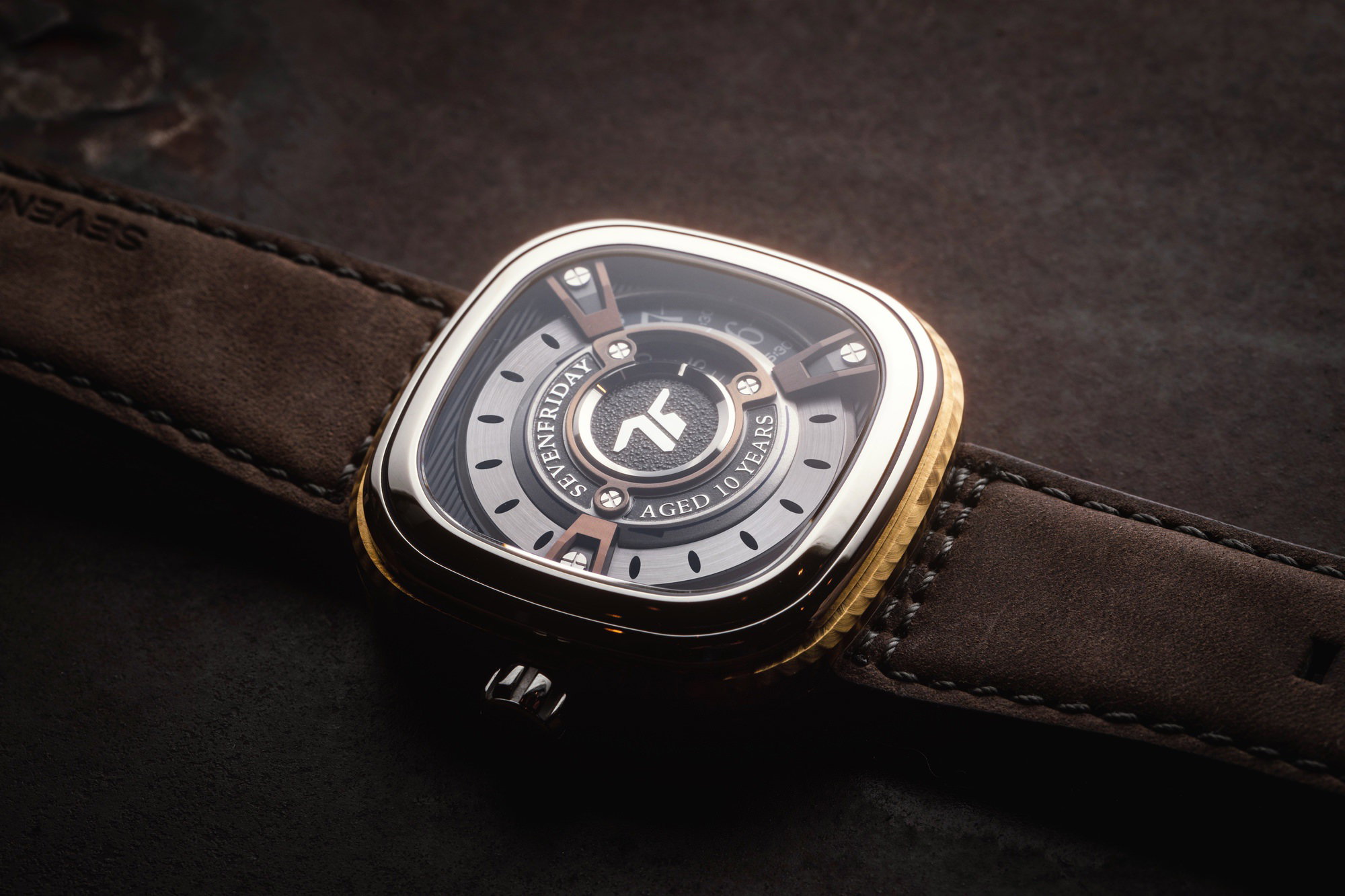 M2/04 The Whiskey - Image 9