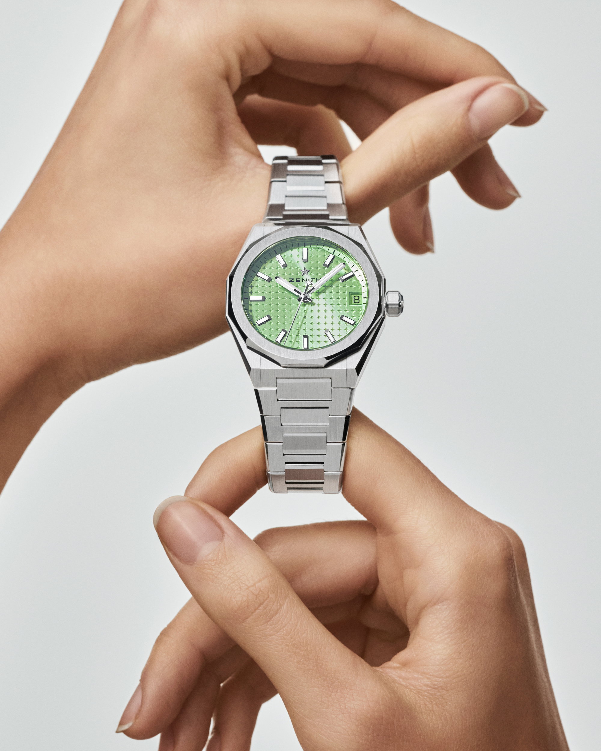 Zenith Defy Skyline 36