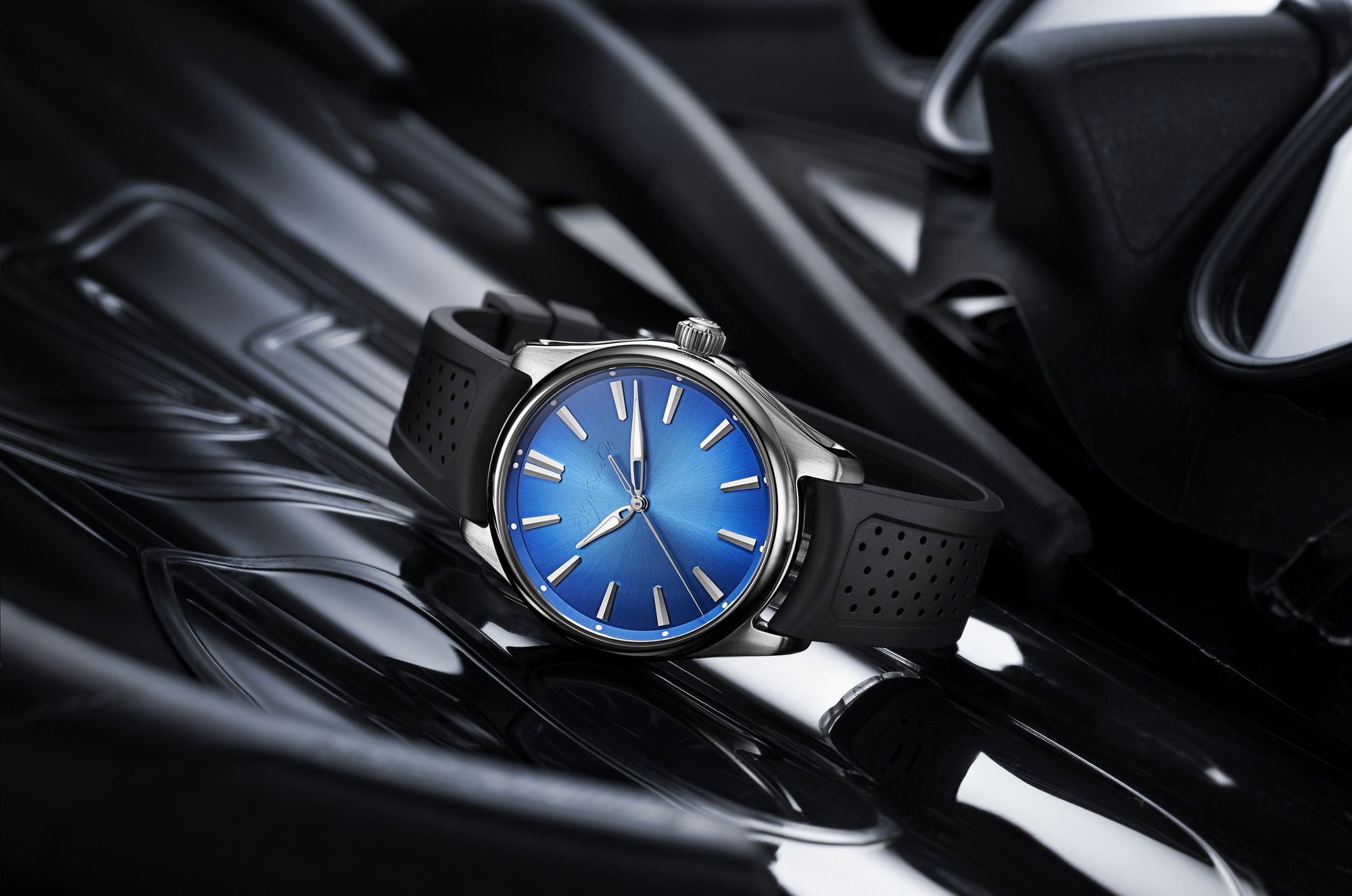 H. Moser & Cie Pioneer Centre Seconds Arctic Blue 40