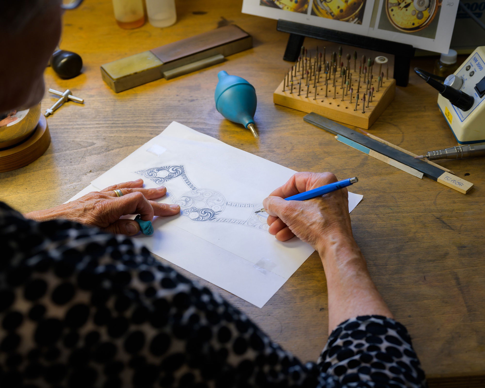 Arnold &amp; Son Ultrathin Tourbillon Gold