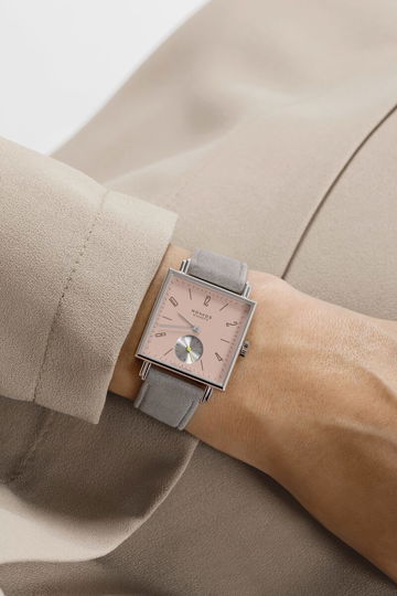 Nomos Glashütte Tetra “Die Kapriziöse”