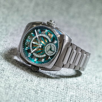 Cyrus Klepcys GMT Palm Green