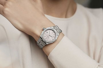 Vacheron Constantin Overseas Self-Winding