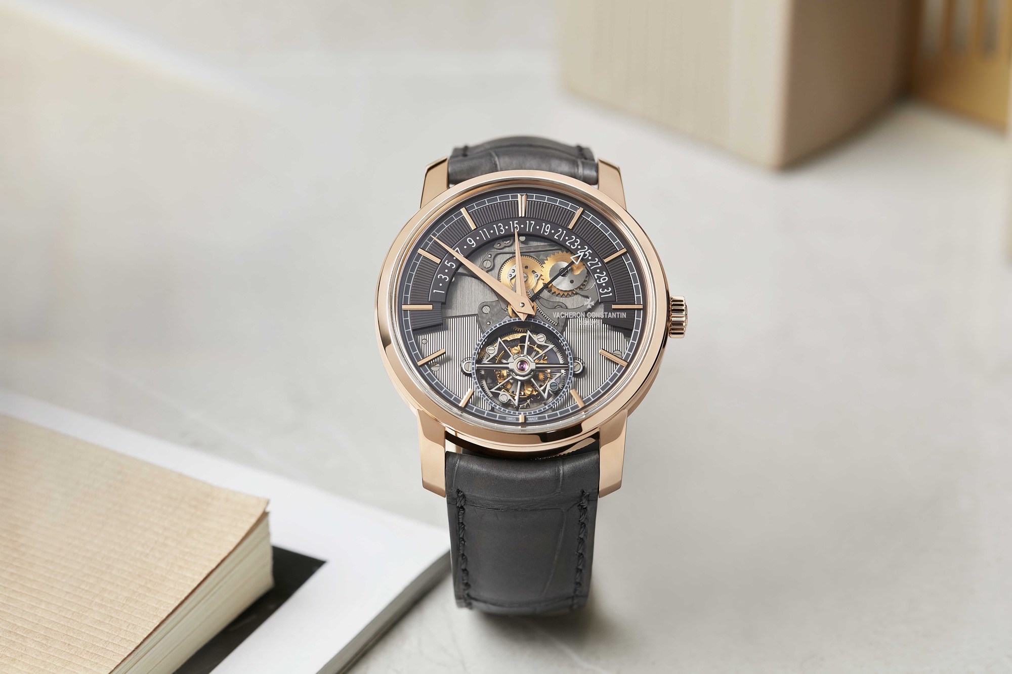 Traditionnelle Tourbillon Retrograde Date Openface - Image 14