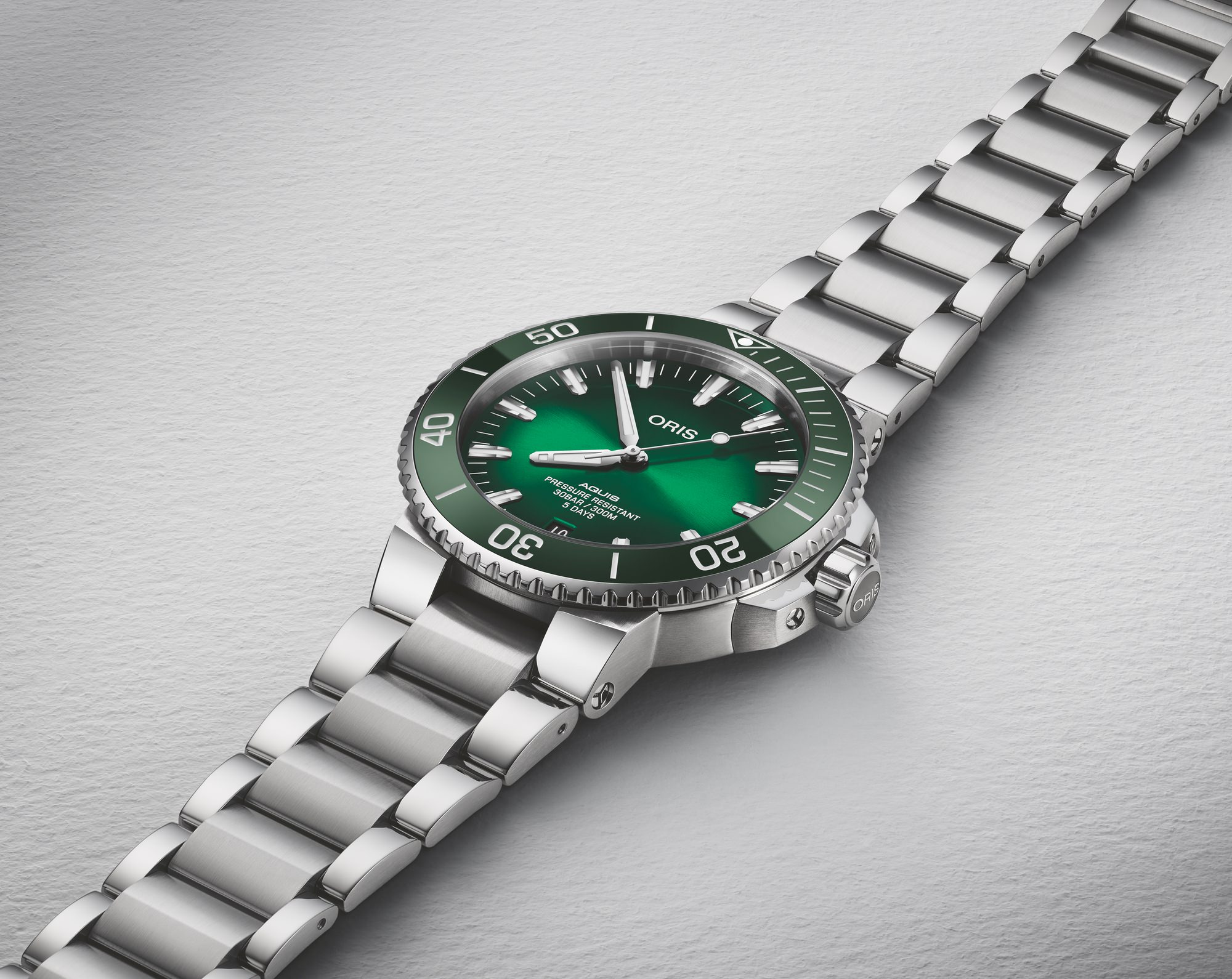 Oris Aquis Date Calibre 400