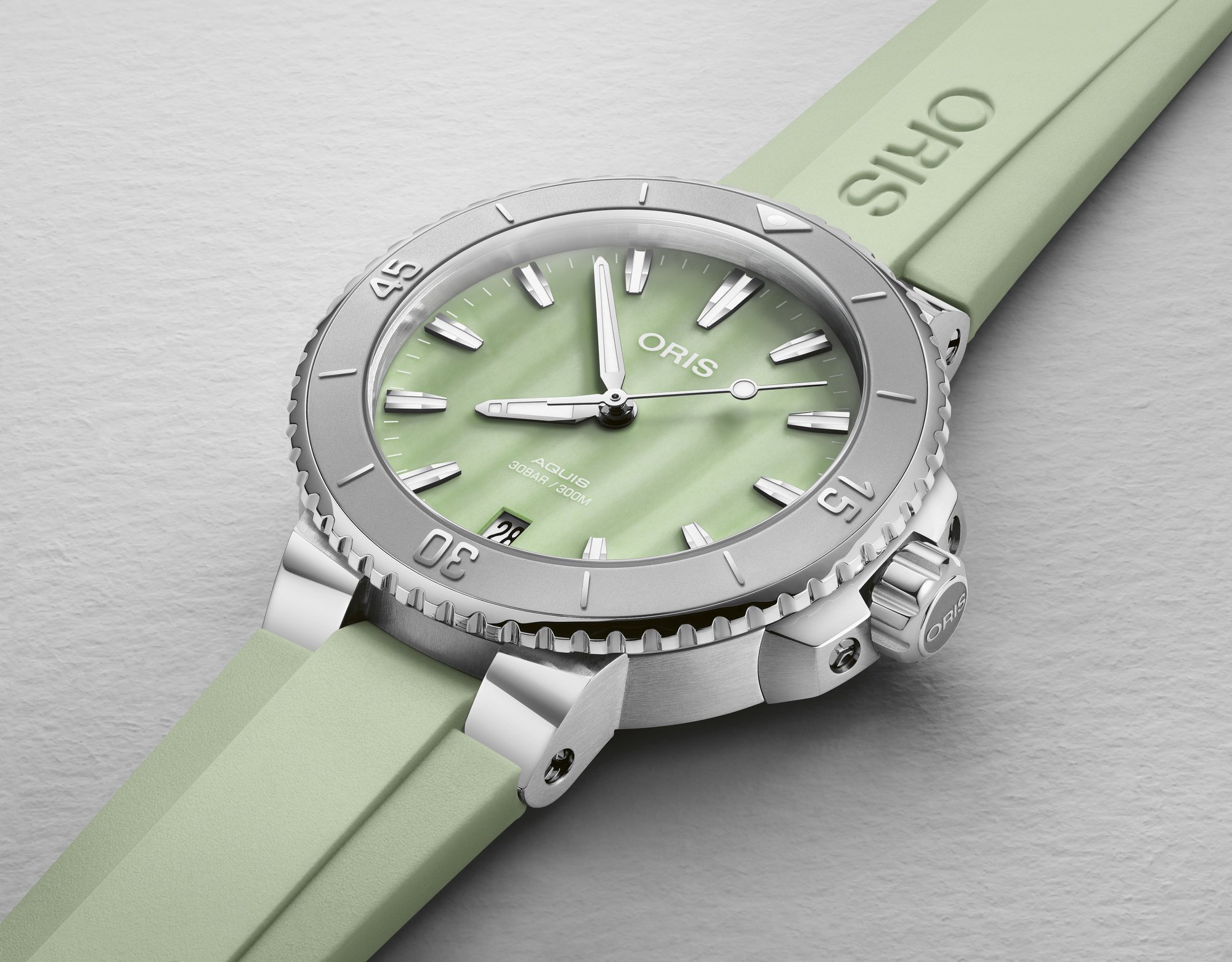 Oris Aquis Date 36.5