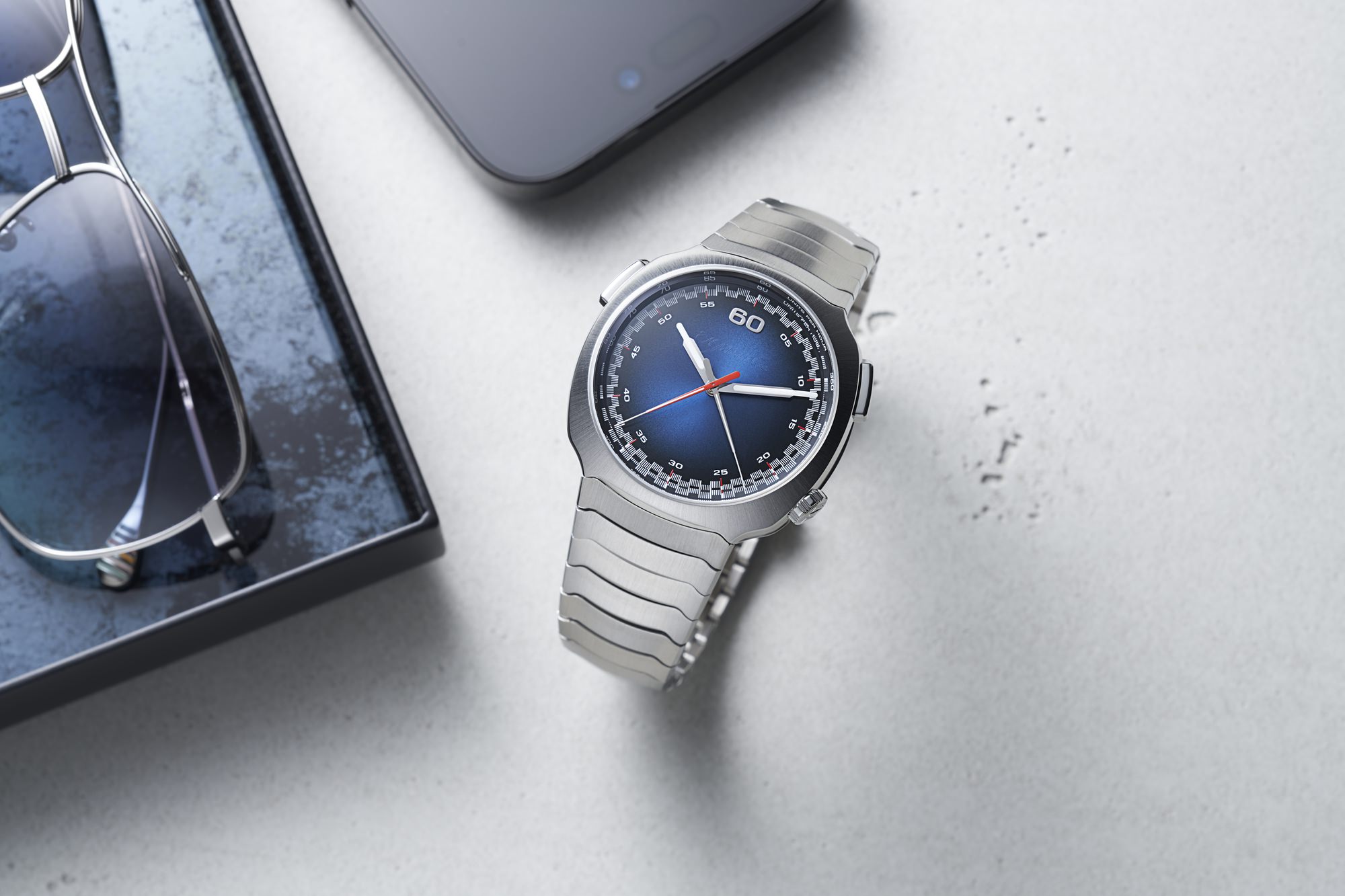 H. Moser &amp; Cie Streamliner Flyback Chronograph Automatic Funky Blue 2.0