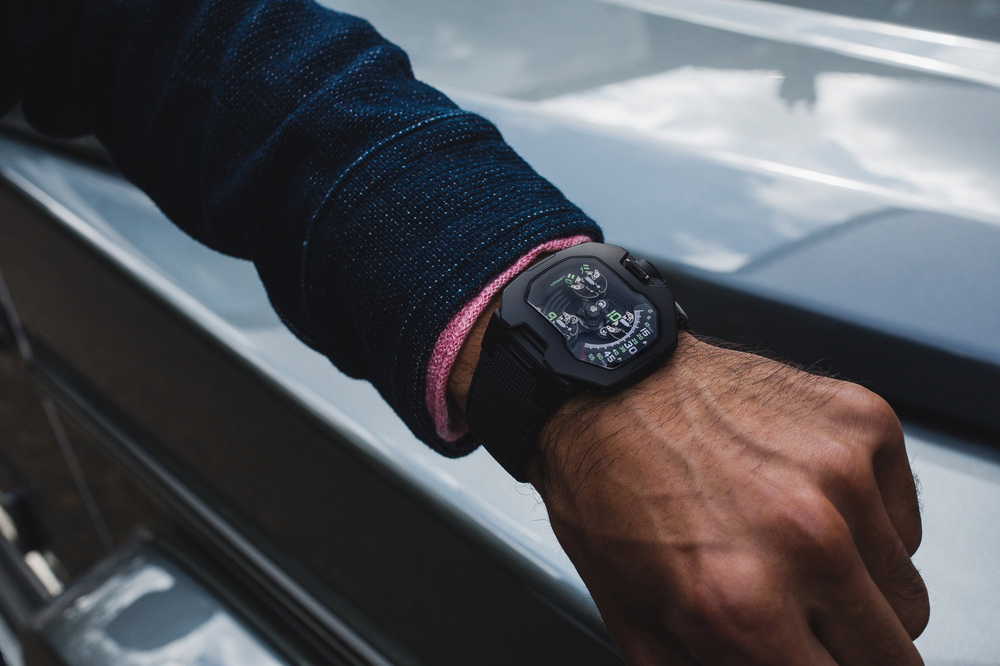 URWERK UR-120 Space Black