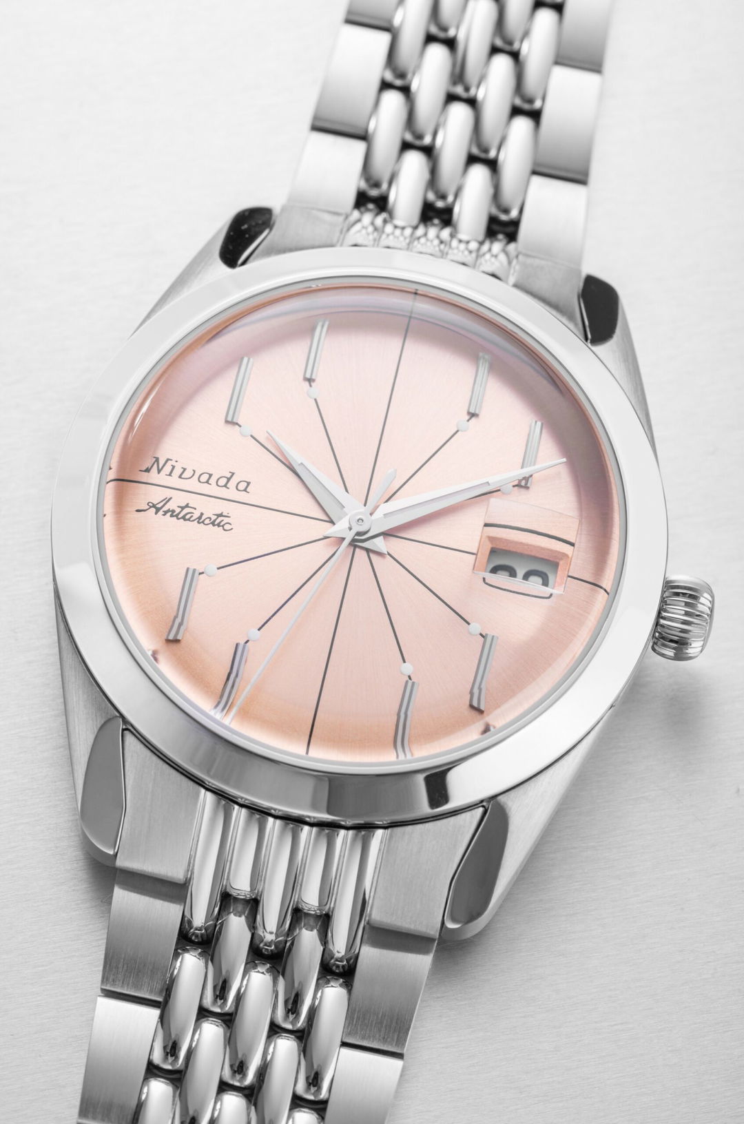 Nivada Grenchen Antarctic Spider Salmon Date – 32042A12