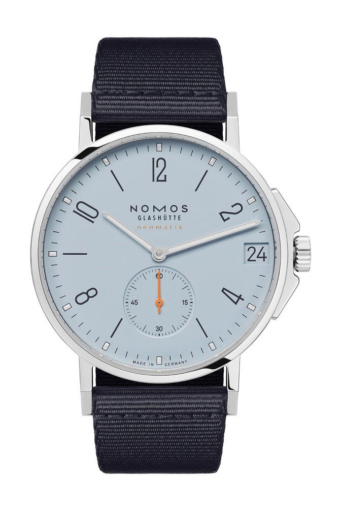 Nomos Glashütte Ahoi neomatik 38 Date Sky