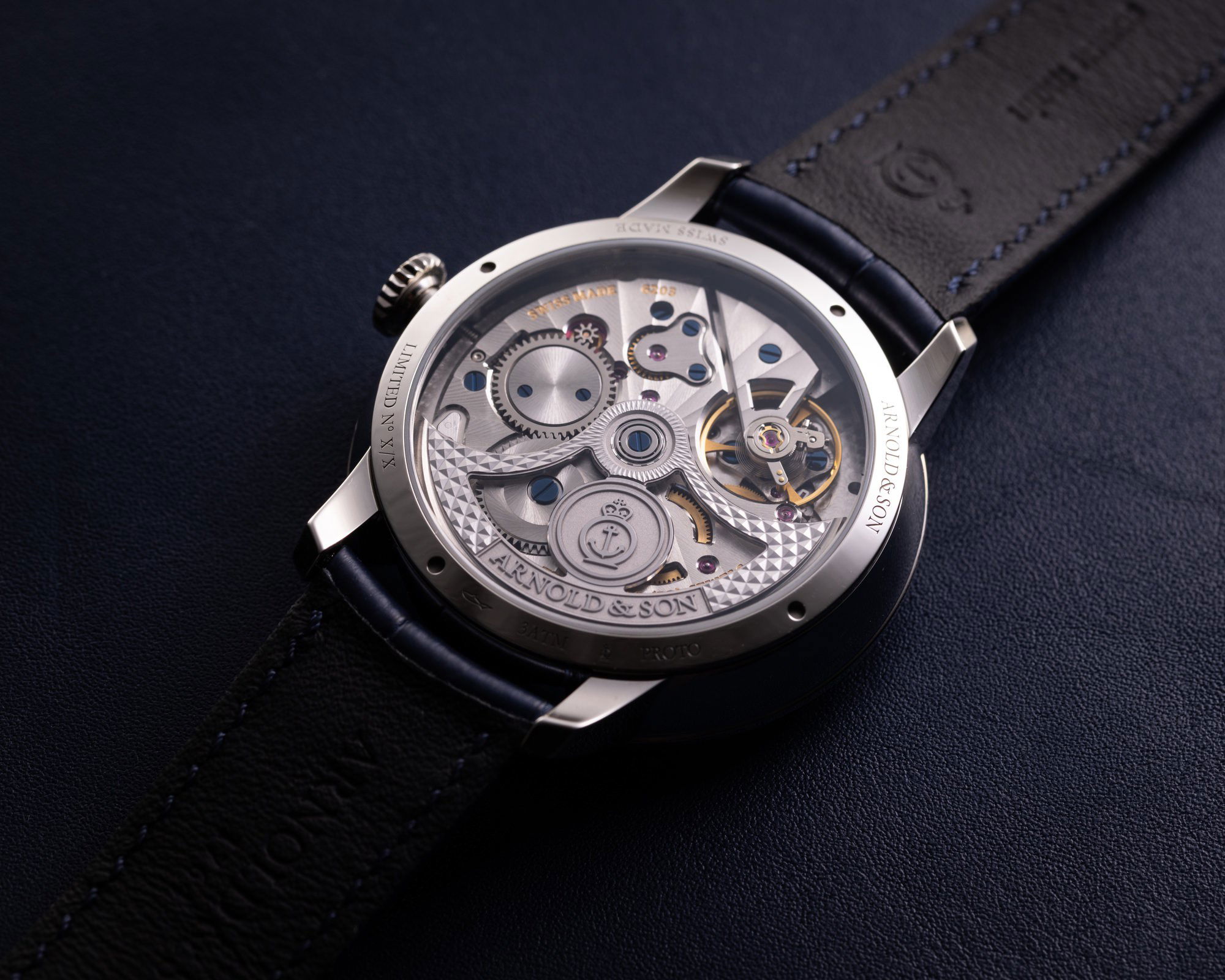 Arnold &amp; Son DSTB 42 Platinum