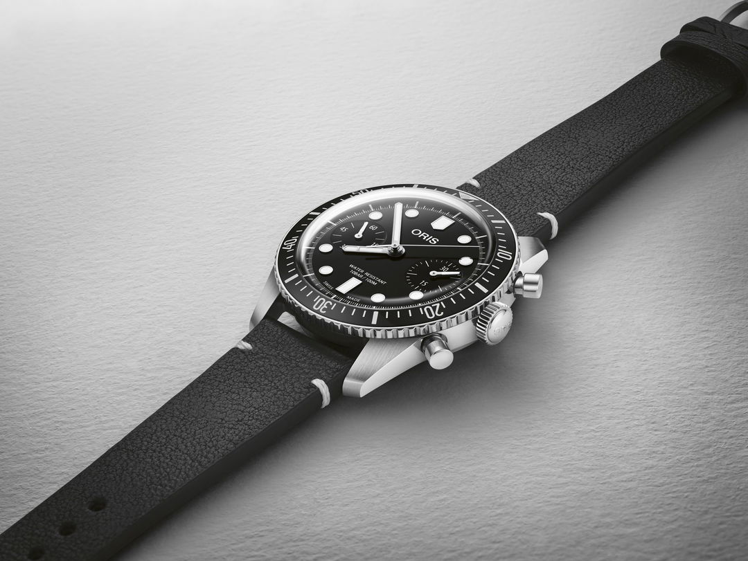 Divers Sixty-Five Chronograph