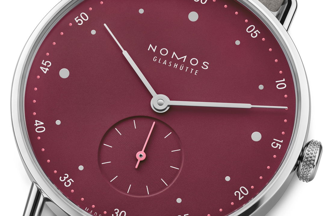 Metro 33 Muted Red